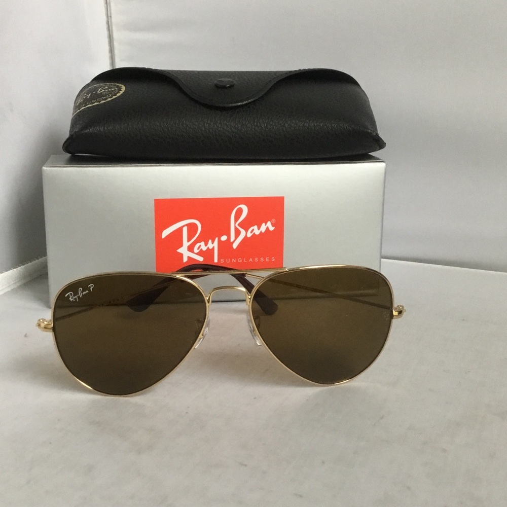 Ray-Ban Classic Gold Aviators Polarized.